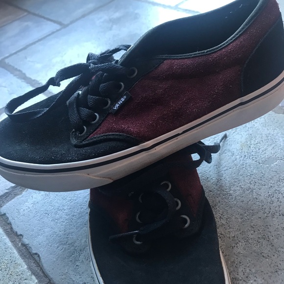 Vans - Picture 2 of 4